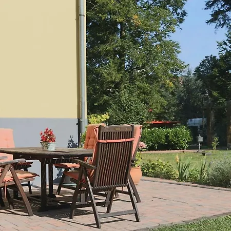Apartment 4 *